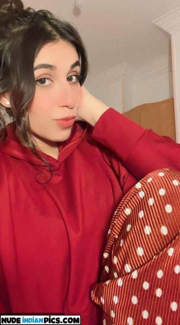 Dilnasheen Kaur Big Indian Nangi Pics