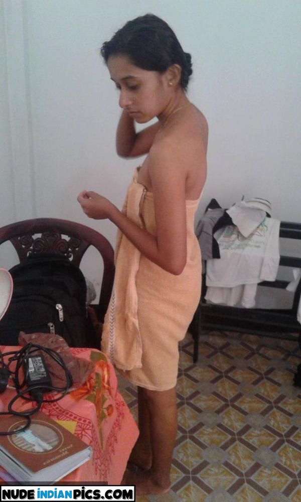 Hairy Desi Babes Indian Teen Girls Nude Pic