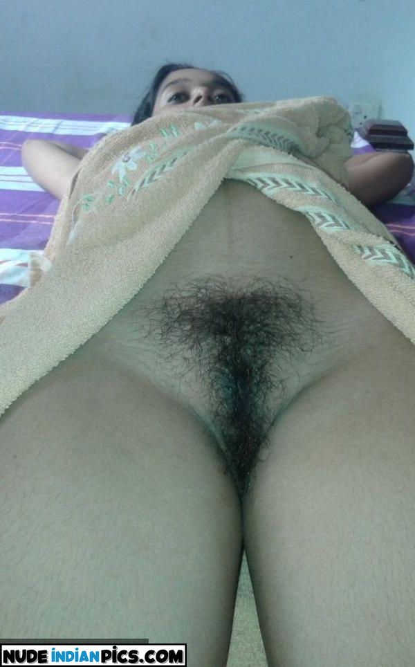 Hairy Desi Babes Momnude