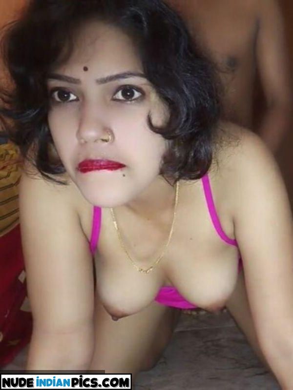 Horny Desi Bhabhi Desinude Leaks Indiankinky