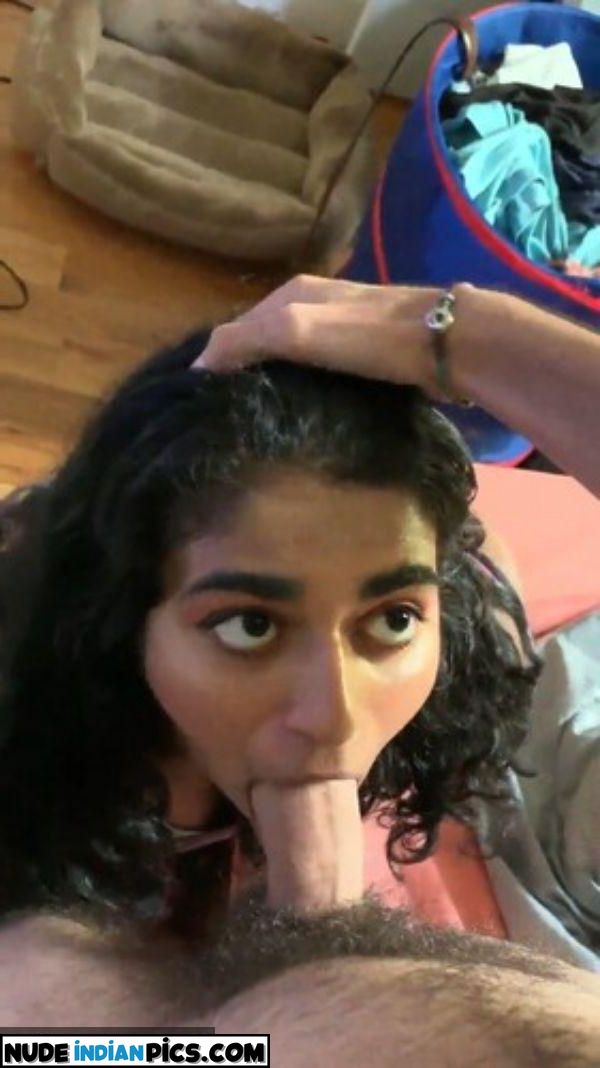 Horny Desi College Naked Coochie