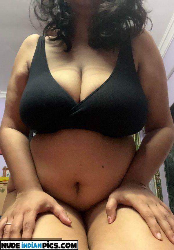 Hot Bengali Boudi Naked Couples Having Sex