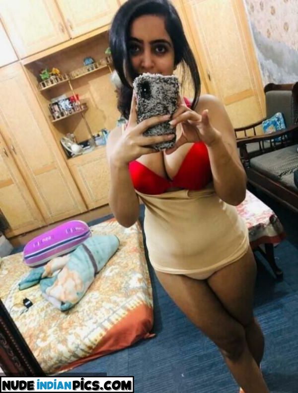 Hot Desi Nude Half Nude Selfie