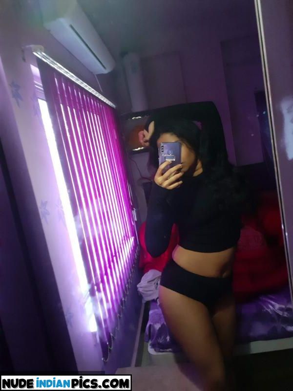 Hot Mumbai Girl Desi Chubby Nude
