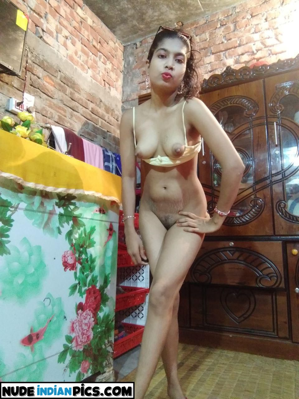 I Can Help Actress Ki Nangi Photo