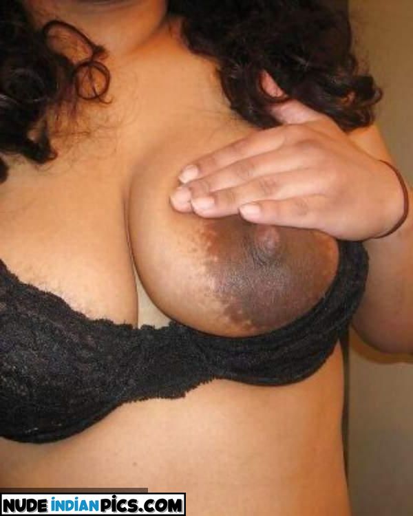 Indian Beauty Rohini Cheating Wife Nude Pics