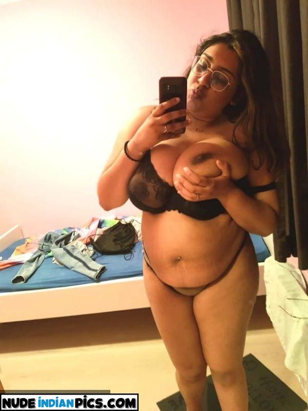 Indian Busty Aunty Chudai Images