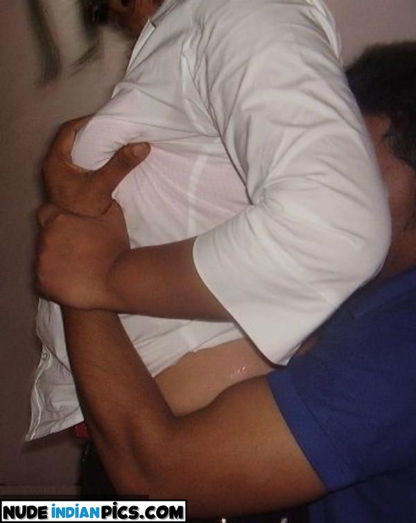Indian Mast Chuchi Wife With Threesome