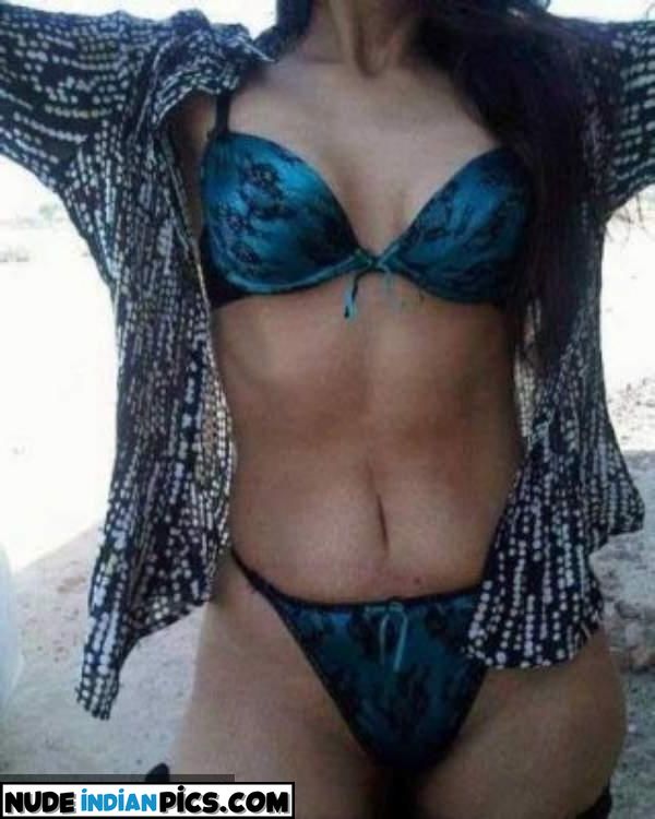 Jalwaali Busty Chachi Sex Images Leaked