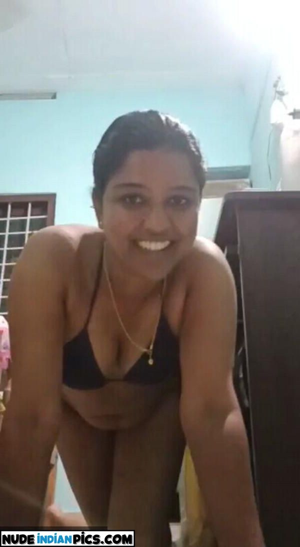 Jawani Ki Aag Desi Bhabhi Naked Photo