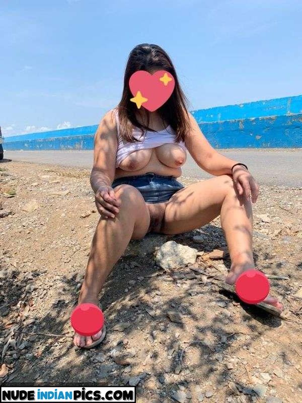 Kavita Bhabhis Indian Desi Nude Girl Photo