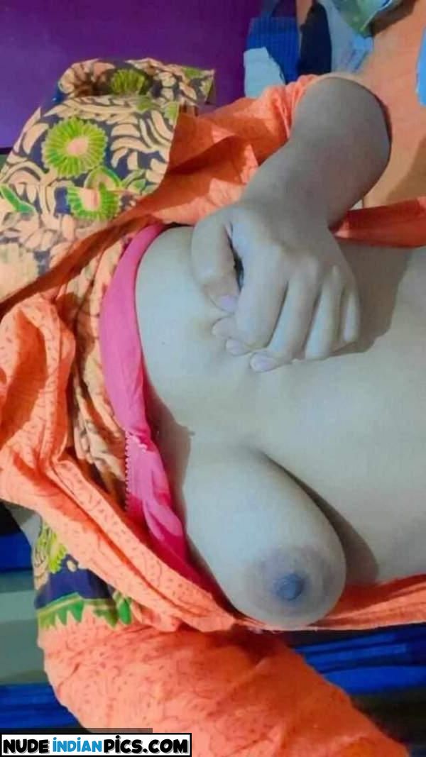Kavita Ranis Mallu Butt Models Nude
