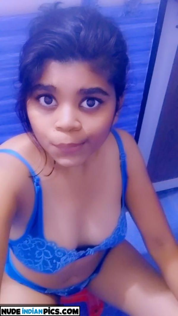Kavya Sharmas Sizzling Cuckold Couple Pics