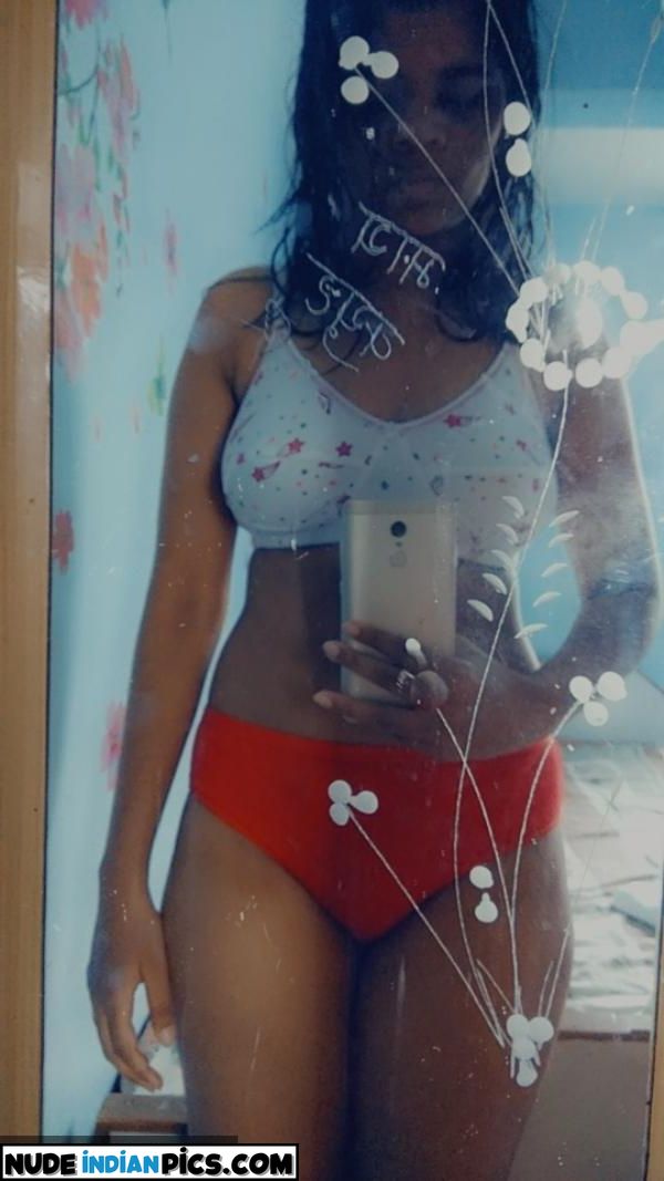 Kavya Sharmas Sizzling Indian Nude Leak