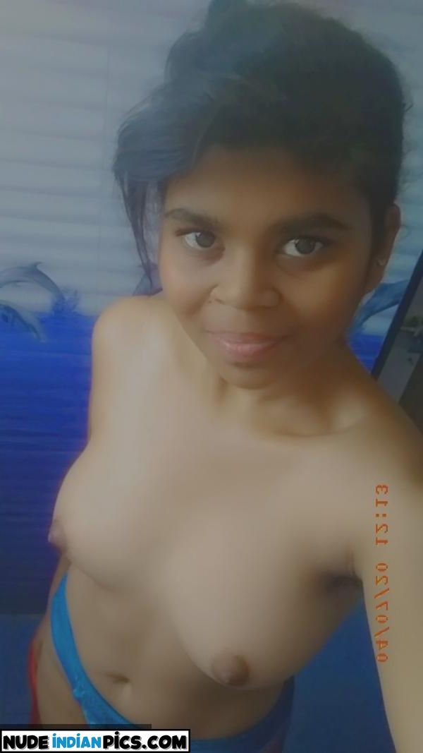 Kavya Sharmas Sizzling Nude Snap Leaked