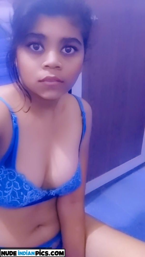 Kavya Sharmas Sizzling Sex With A Naked Woman