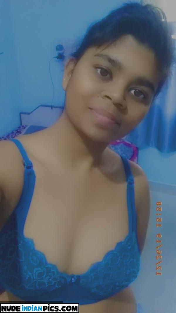 Kavya Sharmas Sizzling Wife Onlyfans Nude