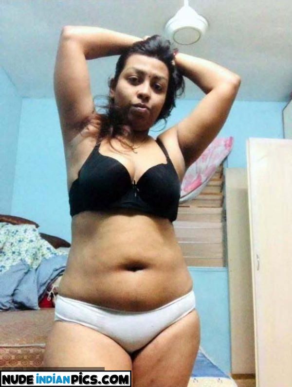 Kerala Ki Beti Indian Licking Pussy