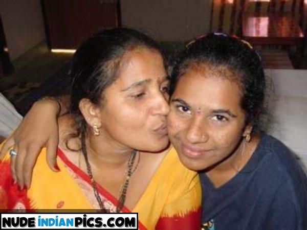 Kerala Ki Sundari Erotic Blowjob Pics