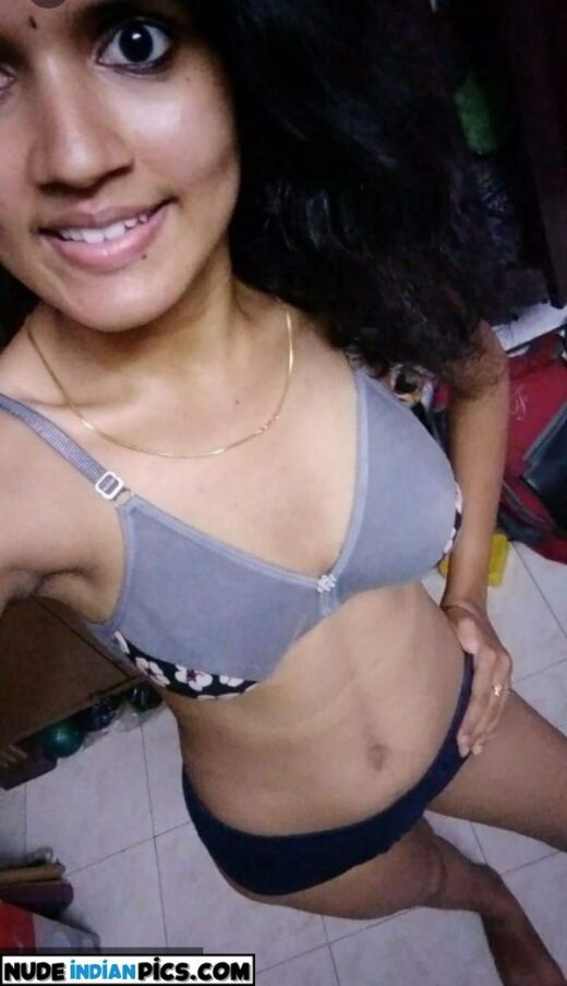 Kerala Mallu Chechi Nude Mom Son Photos