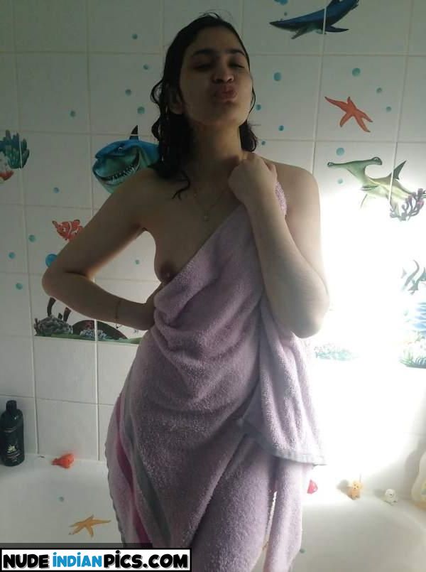 Khushboo Mehreens Leaked Desi Teen Girl Nude