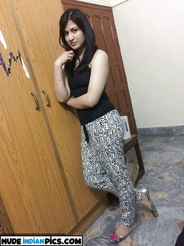 Khushboo Mehreens Leaked Desi Wife Nude