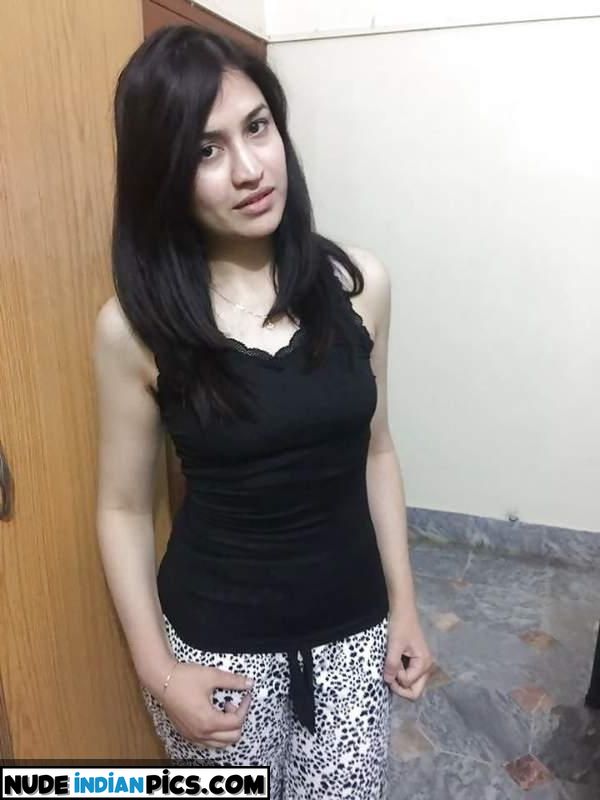 Khushboo Mehreens Leaked Indian Chut Pics