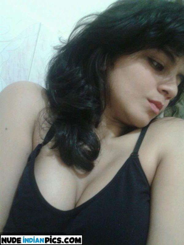 Komal Kapoor Stripping Indian Female Naked