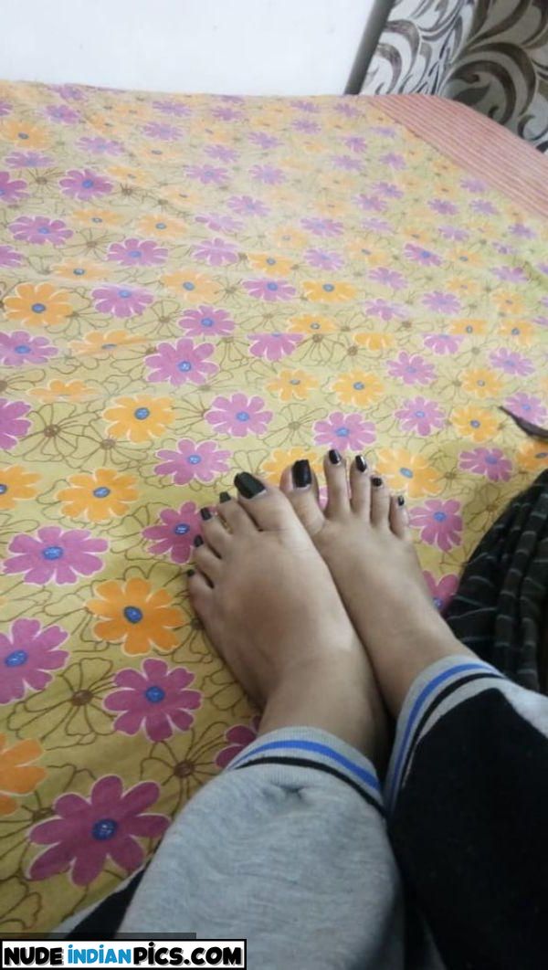 Leaked Indian Marathi Mallu Aunties Nude Pics