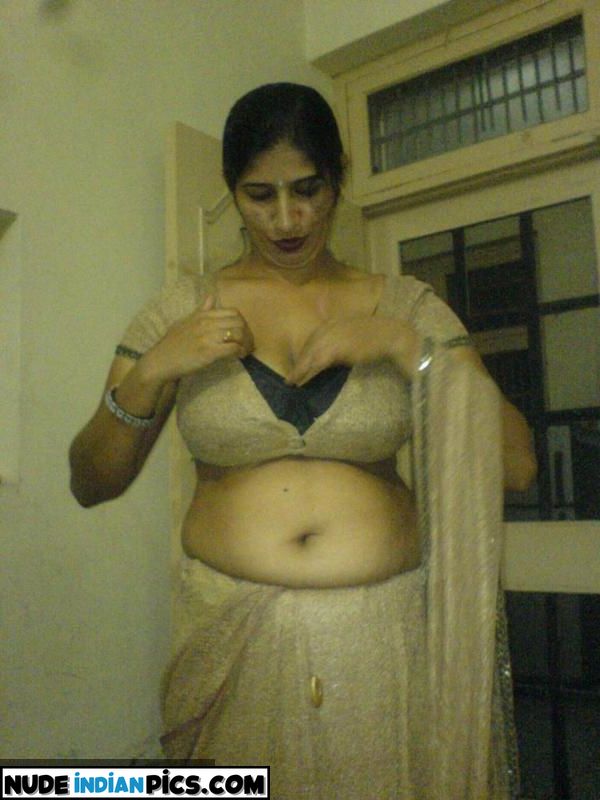 Maharashtra Aunty Ke Nude Pics Of Women Having Sex