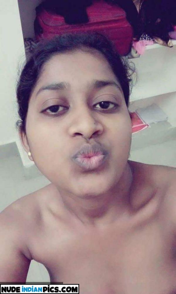 Mallu Bahu Riya Cumslut Selfie