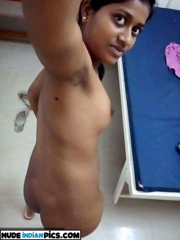 Mallu Bahu Riya Indian Girl Nide Pic