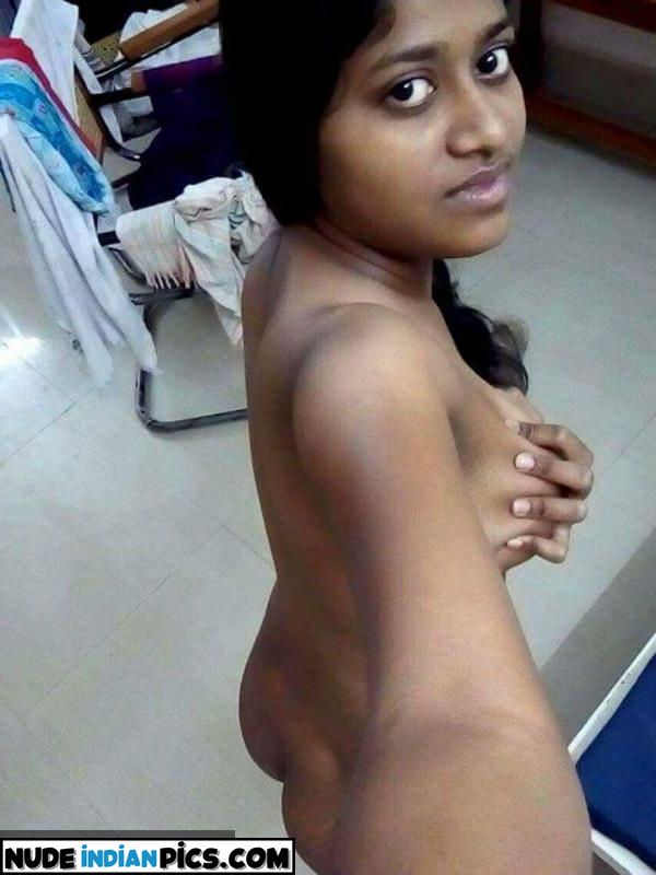 Mallu Bahu Riya Nude Selfies Couples