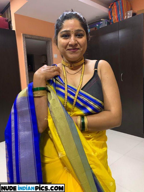 Marathi Aunty Anushkas Desi Fuddi