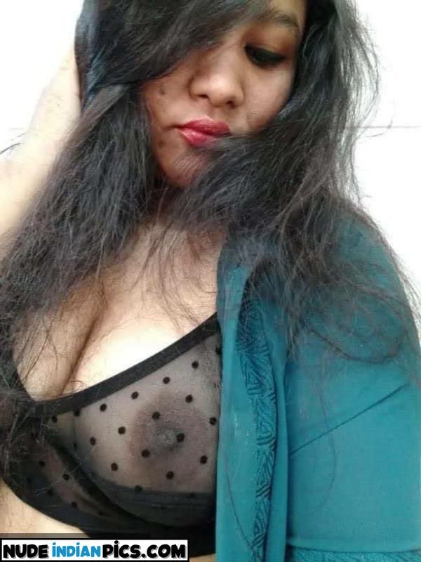 Marathi Ladki Sexy Boob Nude Pic