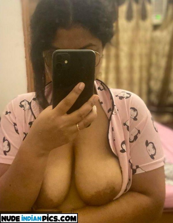 Meera And Rohans Beautiful Nude Women Butts