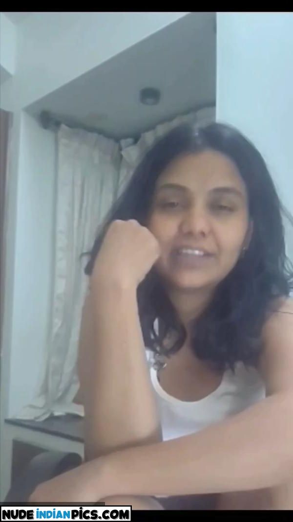 Mumbai Bhabhi Nalini Pics Of Teens Masturbating