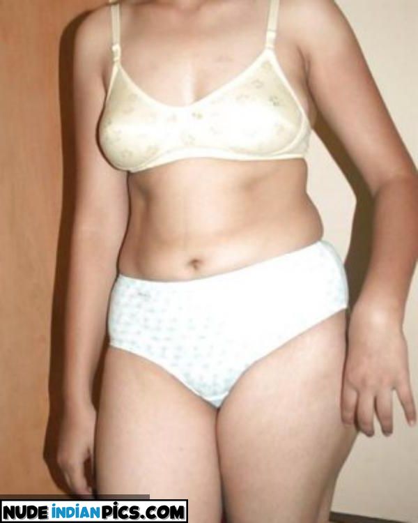 Nangi Desi Ladki Big Tit Wife Photos