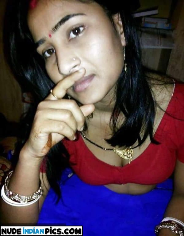 Naughty Indian Couples Leaked Nude Pic