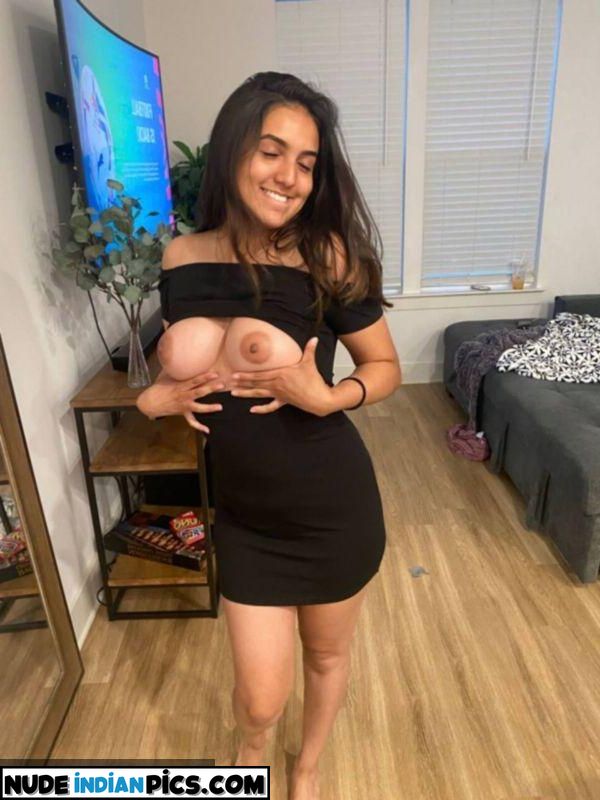Naughty Nehas Desi Mallu Aunty Sex Pics