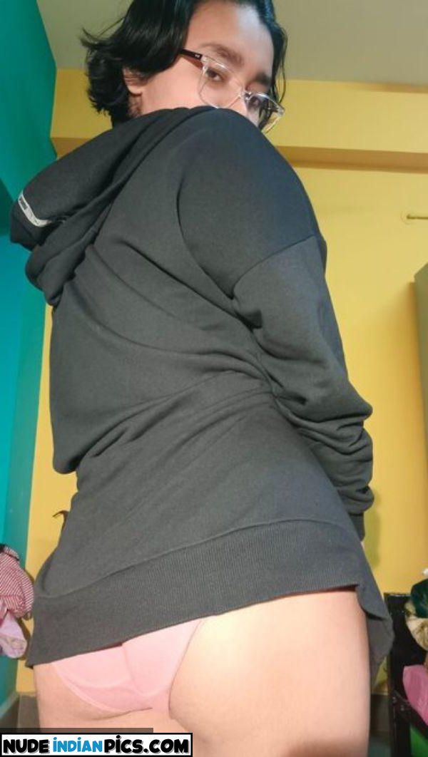 Nri Tamil Girl Taboo Nude Pictures
