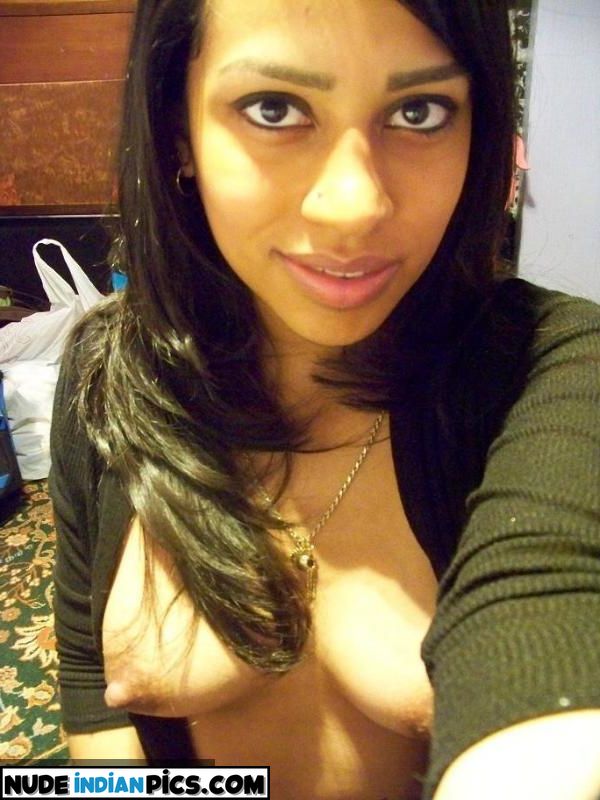 Nri Topless Babe Desi Girl Nudes Pic
