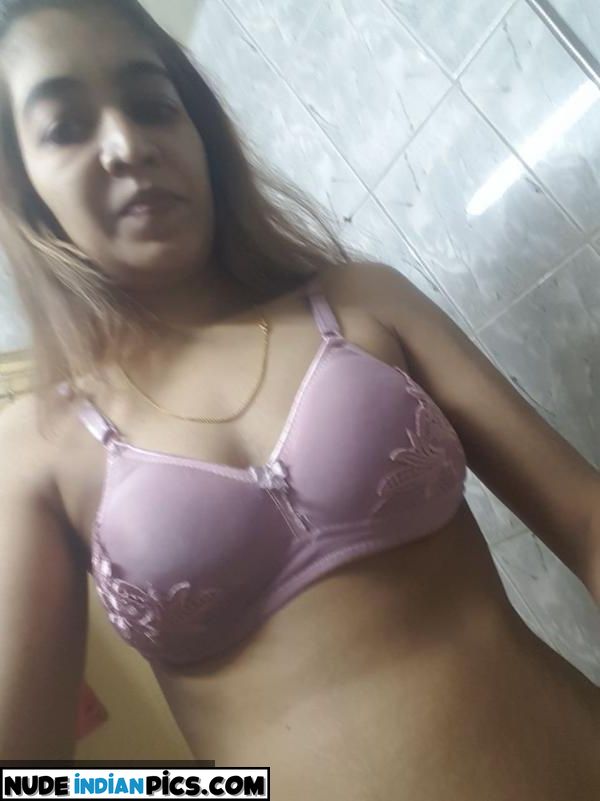 Nude Indian Muslim Naked Girlfriends Selfies