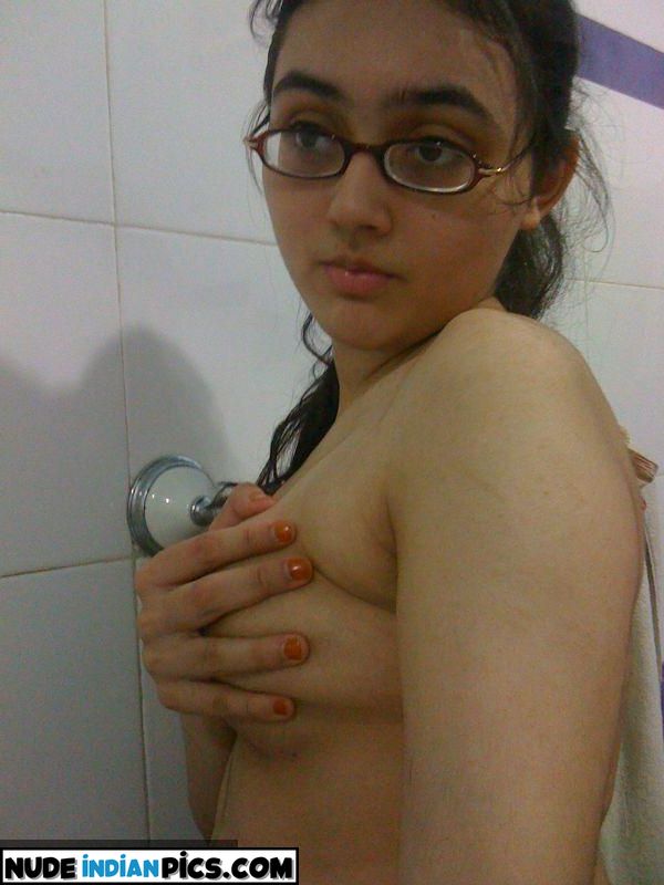 Original Title 18 Naked Indian Aunty Pics