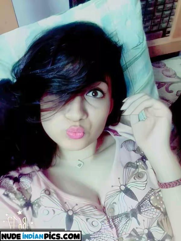 Pakistani Collegian Riya Booty Porn Photo