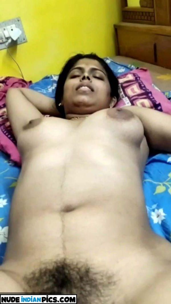 Rajasris Alluring Telugu Black Pusses Pics