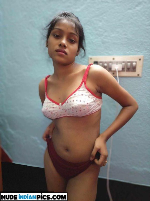 Rajkumari Lalmuns Desi Teenager Nude Photo