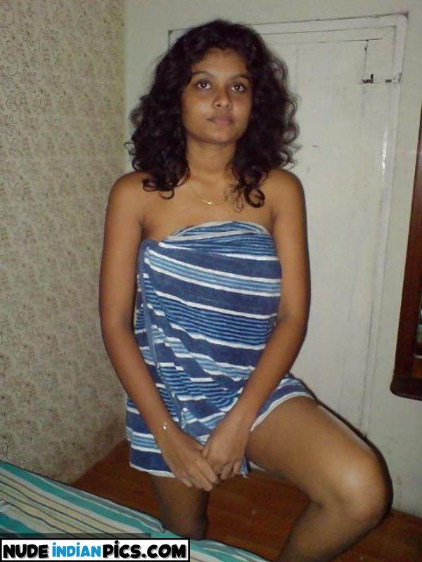 Rajni Chaturvedi Fuddi Hot Chicks Naked Selfies
