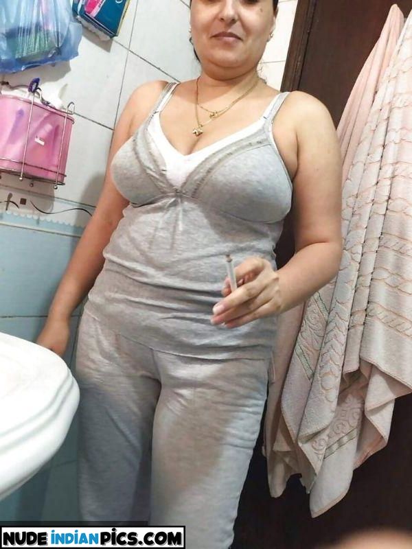 Riya Thakur Xxx Indian Girls Nude Boobs