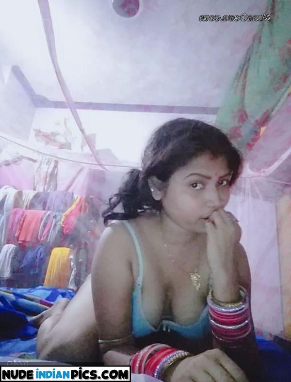 Riya Thakur Xxx Indian Kinky Girls Pics